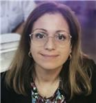 Laureata in lingue moderne (laurea magistrale) impartisce lezioni di lingua e letteratura spagnola e inglese