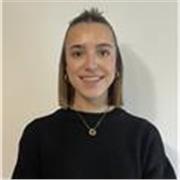 Persona paciente,cercana y con muchas ganas de enseñar y pasar tiempo con nños; con experiencia a enseñar 