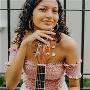 Profesora de Guitarra, Ukelele desde cualquier nivel y piano básico, para todas las edades