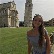 Soy especialista de ingles, pero también doy clases de las otras asignaturas