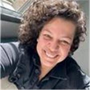 Profesora de biología, ciencias naturales y con disposición para el apoyo educativo en general. 