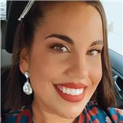 Soy una persona activa, responsable, comprometida con mi trabajo y con muchas ganas de enseñar a quien lo necesite de una forma divertida y amena