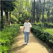 Professor de català apte per a totes les edats i nivells