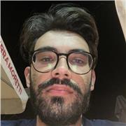 Diplomato liceo classico impartisce lezioni di italiano, geografia, storia e scienze a bambini di scuola elementare e medie