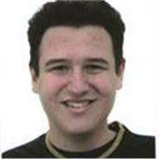 Profesor titulado en Programación, con la única experiencia de las prácticas del grado superior y medio imparte clases online.