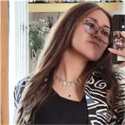 Maestra de inglés para niños clases dinámicas