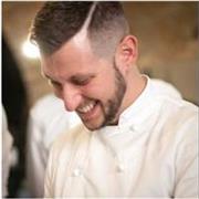 Sei alla ricerca di un insegnante serio e competente in scienze? 