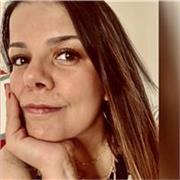 Professora particular on-line. 20 anos de experiência no Magistério. Atendo crianças, adolescentes e adultos