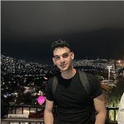 Ragazzo di 23 anni, neolaureato, impartisce lezioni di matematica e fisica a ragazzi delle superiori