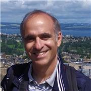 laureandi in design o diploma di scuole d'arte e licei artistici