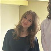 A talkative and responsible 20 year old who has an IELTS 8. I want to help you learn and improve your English skills!