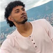 Profesor de natación, química y matemáticas con experiencia en jóvenes y adultos