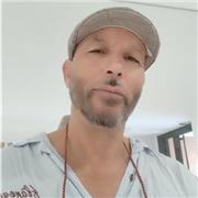 Traductor y profesor de francés, para todas la edades.