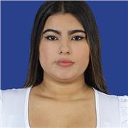 Maestra que ofrece clases particulares en diversas materias a niños de básica primaria