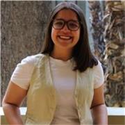 Licenciada en Letras Hispánicas con experiencia en preparación PAES y escritura académica