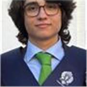 Estudiante de primer año de ingeniería de sistemas de telecomunicaciones imparte clases de física y matemáticas hasta segundo Bach