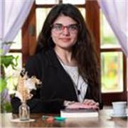 Hola. Mi nombre es Dana. Dicto clases de apoyo de Lengua y Literatura para aquellos que quieran aprender