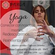 Maestra de yoga para todas las edades, clases adaptadas