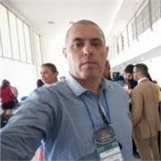 Docente d'inglese e italiano con esperienza di oltre 20 anni sia in Italia che all'estero, disp. online.