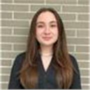 Étudiante en Management International, titulaire d’un bac SES et AMC 