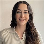 profesora de español imparte clases particulares a extranjeros