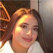 Französischlehrerin mit Erfahrung bietet individuelle Sprachkurse an, vor Ort und online.