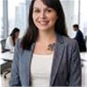 Profesora de apoyo escolar para niños en clases online, de 1° año básico a 4° año medio