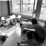Me defino como una persona a la cual le apasiona la educación y los niños. Y doy clases de danza, deportes, refuerzo escolar…