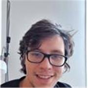 Profesor titulado en química por la universidad de barcelona. Y master en nanociencia, y en modelización computacional.