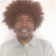 Prof de guitare expérimenté 07 ans d'expérience. Je vous propose de cours en ligne ou à distance à tous niveaux.