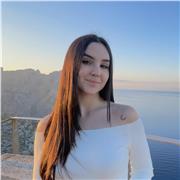 Soy una estudiante excelente dispuesta a hasta nivel de segundo de bachillerato
