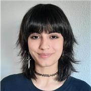 Profesora de apoyo escolar de inglés en clases para niños online o presencial
