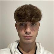 ragazzo con diploma scientifico sportivo