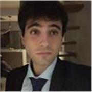 Me defino como una persona risueña y entusiasta, un trato ejemplar y diferencial.