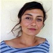 Professeure de français en ligne. Pédagogie sur mesure, claire et bienveillante pour progresser, comprendre, reprendre confiance.