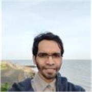 PhD-qualified university lecturer and CELTA trainee offering engaging, personalised online English lessons for adults and universi