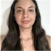 Estudiante de universidad con certificado B2 alto de inglés