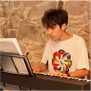 Iniciación a la música, solfeo a todos los niveles, piano y Preparación de las Pruebas de Acceso al Conservatorio