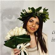 Laureata in lettere moderne, lezioni di italiano storia e geografia a bambini delle elementari e ragazzi delle medie