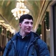Amante de la lengua Inglesa con nivel avanzado y y con experiencia viviendo en el extranjero.