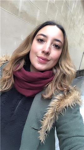 Soy Colombiana con un excelente inglés, me gusta enseñarle a niños y adultos que estén comenzando su inglés con actividades y prácticas para mejorar speaking y vocabulario