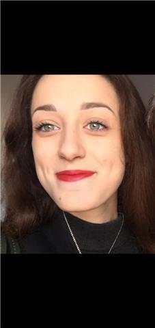 Ciao! Mi chiamo Chiara, ho 21 anni e sono una studentessa universitaria. Mi rendo disponibile per aiuto compiti a bambini delle elementari e medie per qualunque materia, mentre per studenti/studentesse delle superiori per tutte le materie umanistiche e in