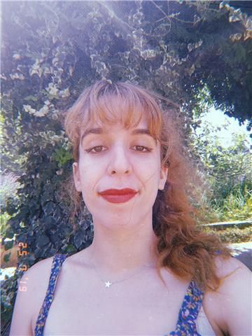 Profesora de inglés medio nativa con amplia experiencia ofrece clases particulares a un precio económico y negociable