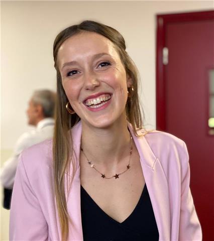 Laureata in filologia moderna offro ripetizioni in materie umanistiche e aiuto compiti