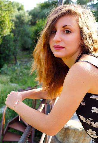 Laureata in chimica e tecnologie farmaceutiche offre ripetizioni di matematica, fisica, scienze ed aiuto compiti