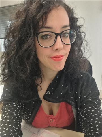 Primaria y secundaria. bachillerato a consultar. especialización en biología e historia