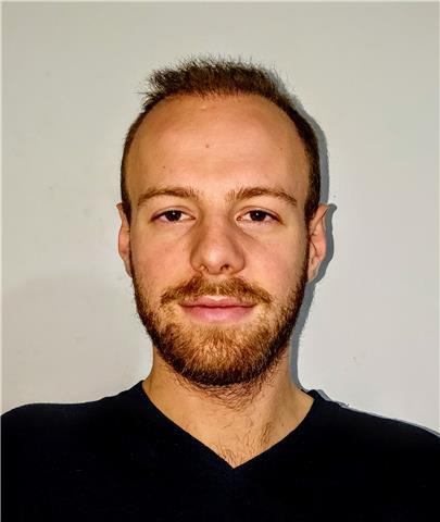 Ex alunno di liceo scientifico e ingegneria, di professione sviluppatore informatico, offro ripetizioni di matematica, fisica e scienze