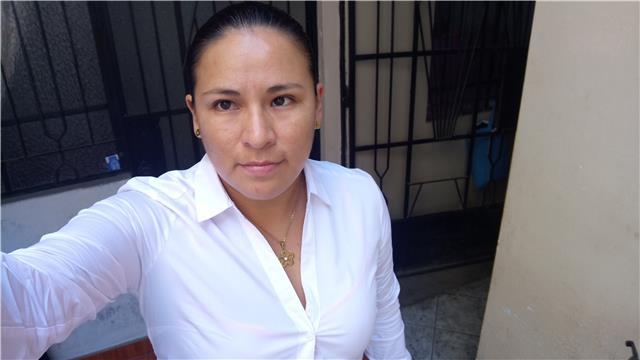 Profesora de Lenguaje, Literatura y Comunicación para estudiantes de primaria y secundaria