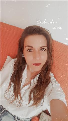 Profesora de inglés se ofrece para dar clases a niños de primaria, eso y bachillerato