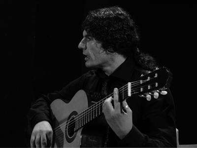 Viterbo Lezioni e corsi di chitarra . Insegnante laureato in chitarra e in Jazz presso conservatorio Santa Cecilia Roma